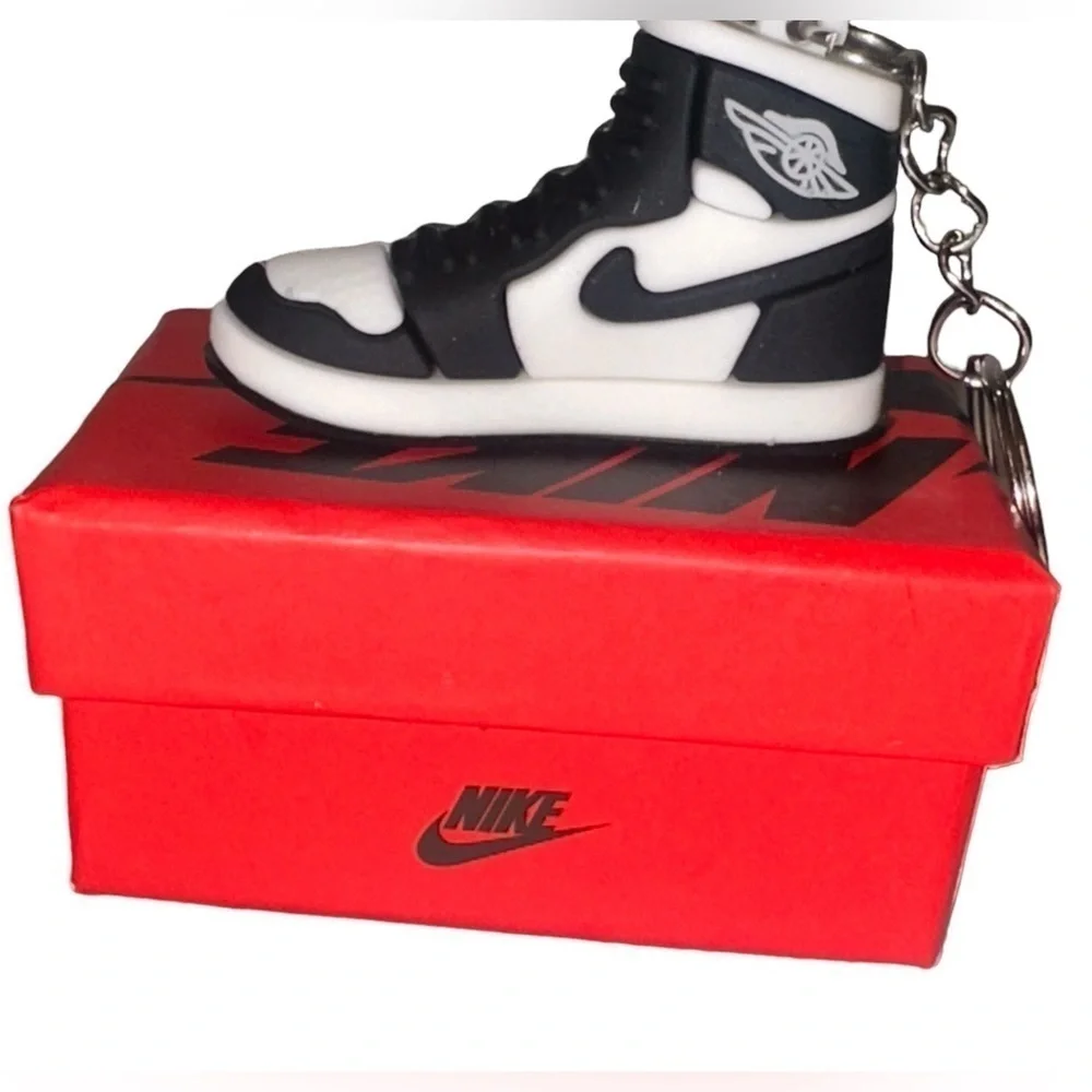 Air Jordan 1 High Top Nike Key Chain/ Bag Charm Black & White Comes w/box